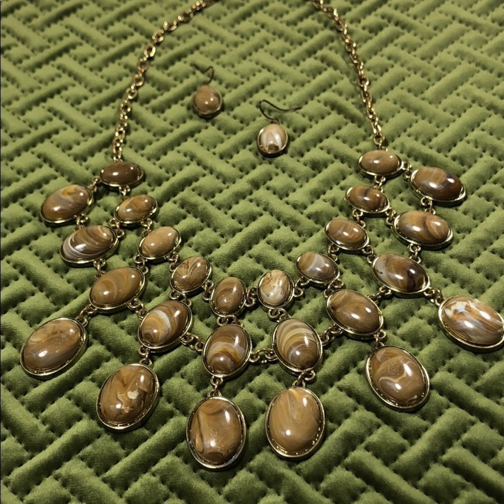 Necklace & Earring Set - Picture 5 of 5